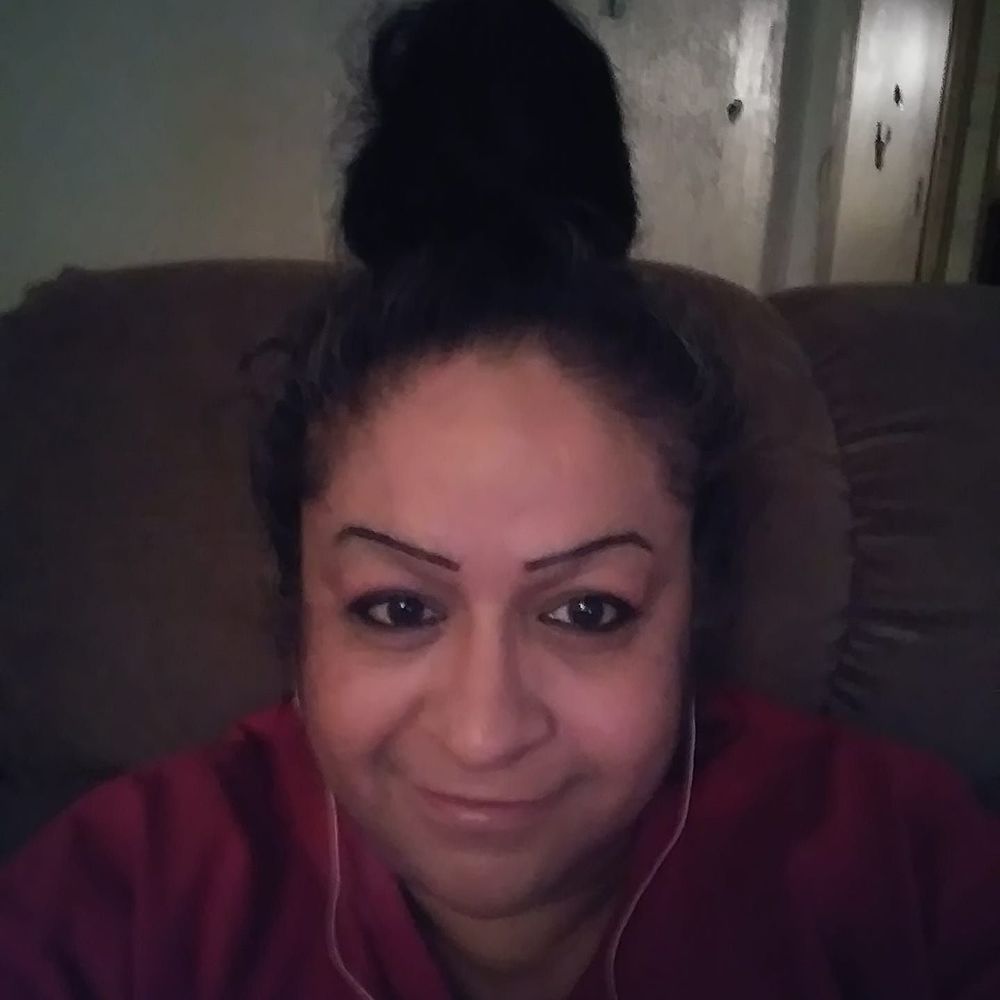 Meet your Posher, Alicia